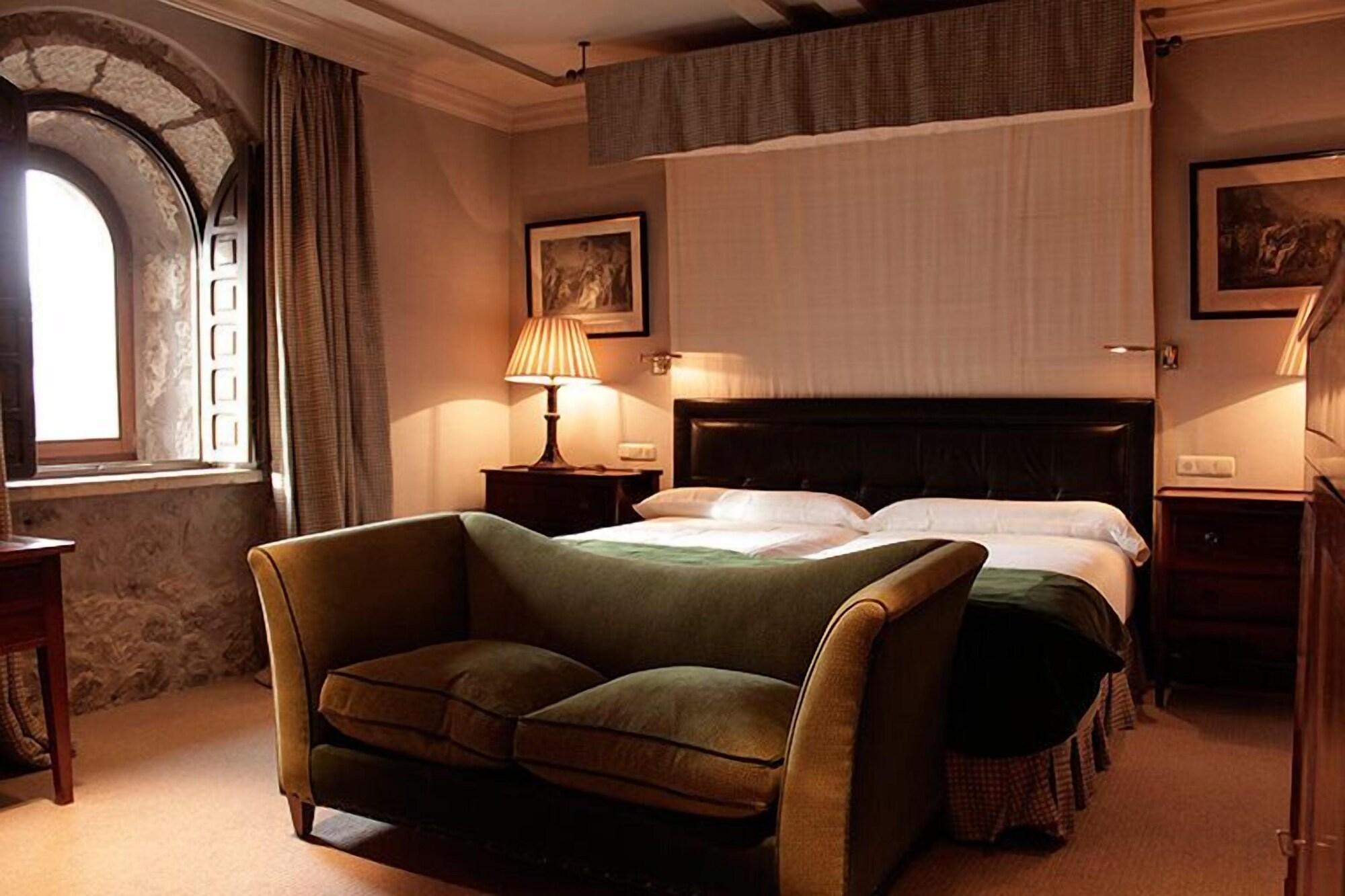 Landa Otel Burgo Dış mekan fotoğraf A room at the hotel