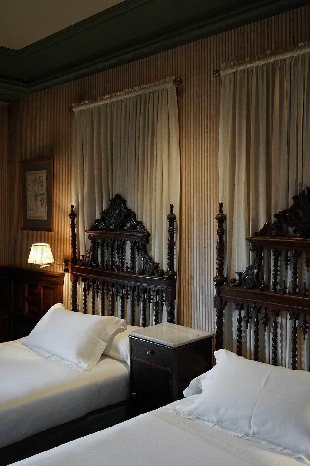 Landa Otel Burgo Dış mekan fotoğraf The bedroom of the Duke of Alba