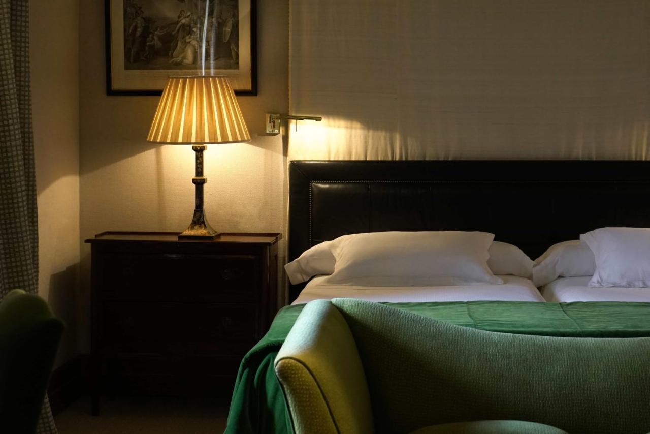 Landa Otel Burgo Dış mekan fotoğraf A bedroom at the hotel
